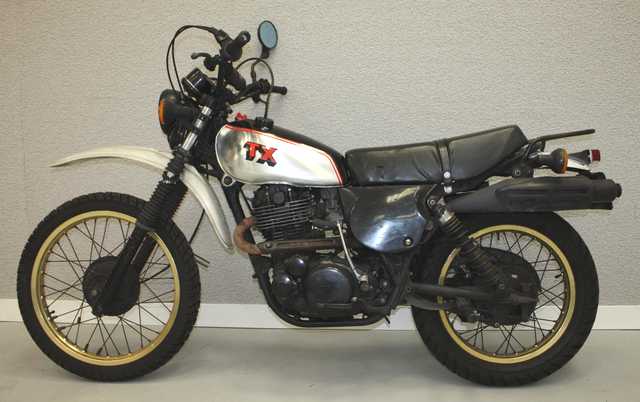 MOTO YAMAHA XT 400 400 CM3 400 CM3 1982