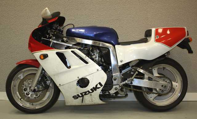 MOTO SUZUKI GSXR 750 RR 750 CM3  750 CM3  1993
