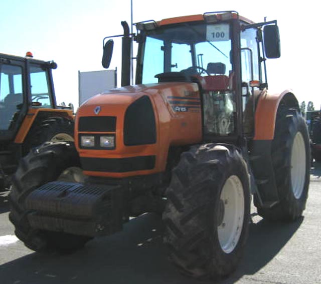 TRACTEUR AGRICOLE RENAULT ARES 710   1999