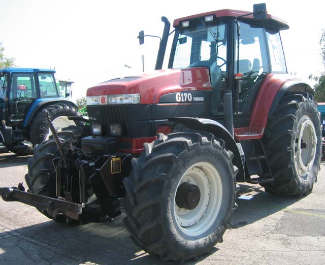 TRACTEUR AGRICOLE NEW HOLLAND FIAT G 170 4RM 4RM 1995