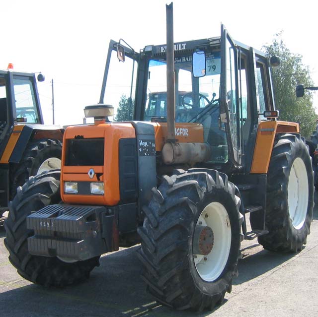 TRACTEUR AGRICOLE RENAULT 133/54 TRACFOR 4RM 4RM 1993