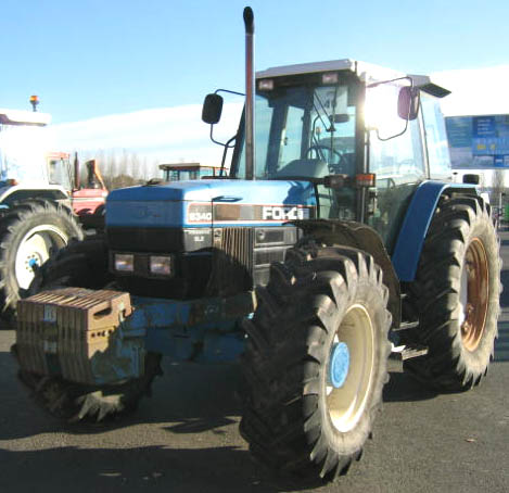 TRACTEUR AGRICOLE FORD 8340 4RM 4RM 1994