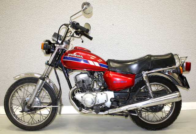 MOTO HONDA CM 125 T  1981