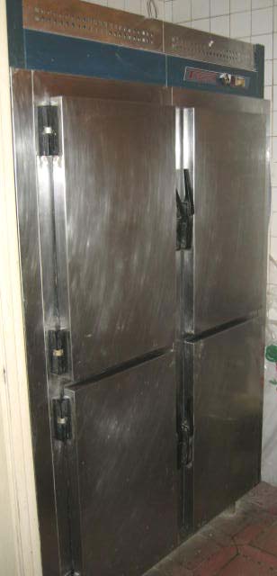 1 armoire réfrigérée 4 portes FRIGINOX en inox (positive)