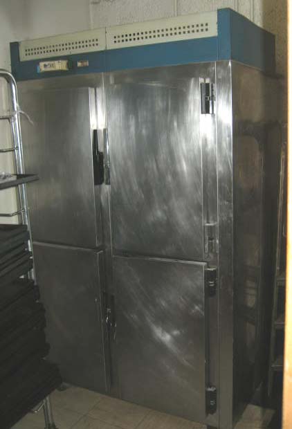 1 armoire réfrigérée 4 portes FRIGINO en inox (positive)