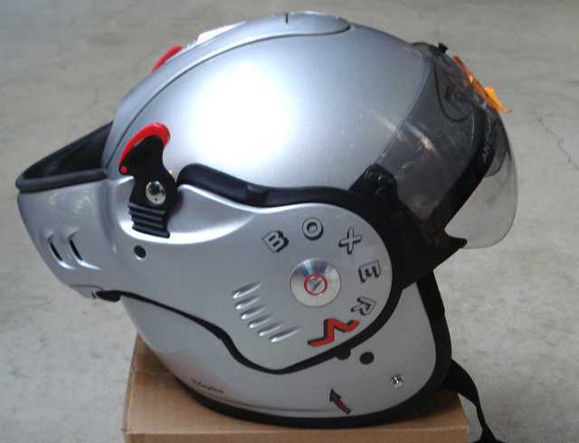 CASQUE DE MARQUE ROOF MODULABLE MODEL BOXER V DE COULEUR ALLU. TAILLE XL. MODELE DE PRESENTATION.