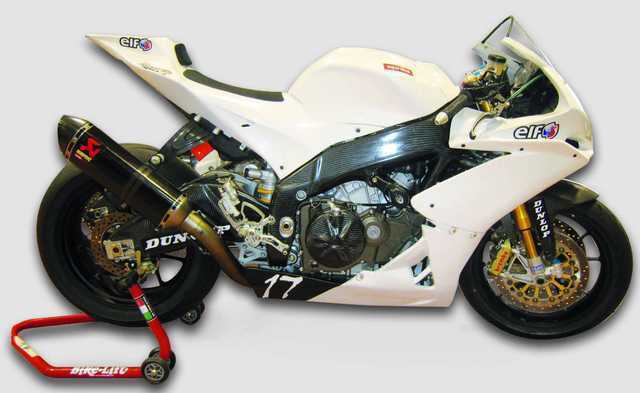 MOTO APRILIA RSV4 FACTORY 1000 CM3 2010