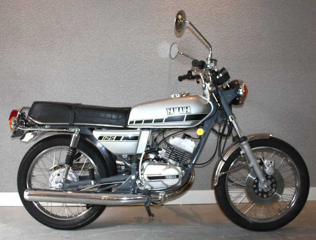 MOTO YAMAHA RS 125 125 CM3