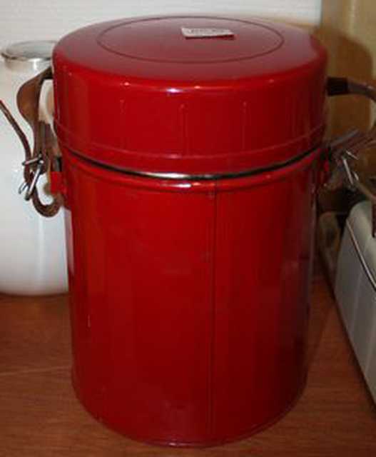 THERMOS ROUGE.