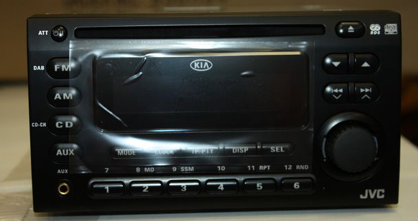 AUTORADIO JVC KW. S601 MULTIMEDIA EMBARQUE. LECTEUR CD. MP3. RADIO. AMPLI AUDIO 4X50 WATTS. ETAT DE FONCTIONNEMENT.