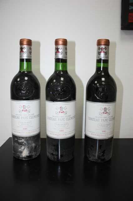 3 BOUTEILLES CHATEAU PAPE CLEMENT, GRAVES PESSAC, 1983.