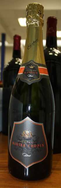 6 BOUTEILLES DE CHAMPAGNE BRUT CHOPIN.