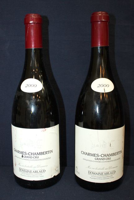 2 BOUTEILLES DE CHARMES CHAMBERTIN GRAND CRU DOMAINE ARLAUD 2000.