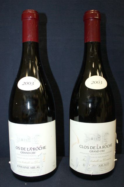 2 BOUTEILLES DE CLOS DE LA ROCHE GRAND CRU DOMAINE ARLAUD 2003. ETIQUETTES ABIMEES.