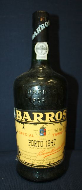 1 BOUTEILLE DE PORTO ROUGE BARROS SPÉCIAL TAWNY 1947.