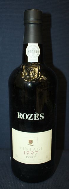 1 BOUTEILLE DE PORTO ROUGE ROZES 1997.