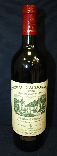 1 BOUTEILLE DE CHATEAU CARBONNIEUX CRU CLASSE GRAVES 1996.