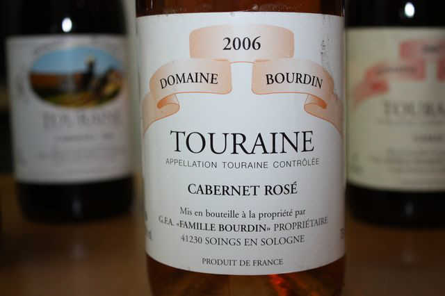 12 BOUTEILLES DE TOURAINE CABERNET ROSE, DOMAINE BOURDIN, AOC, 2006.