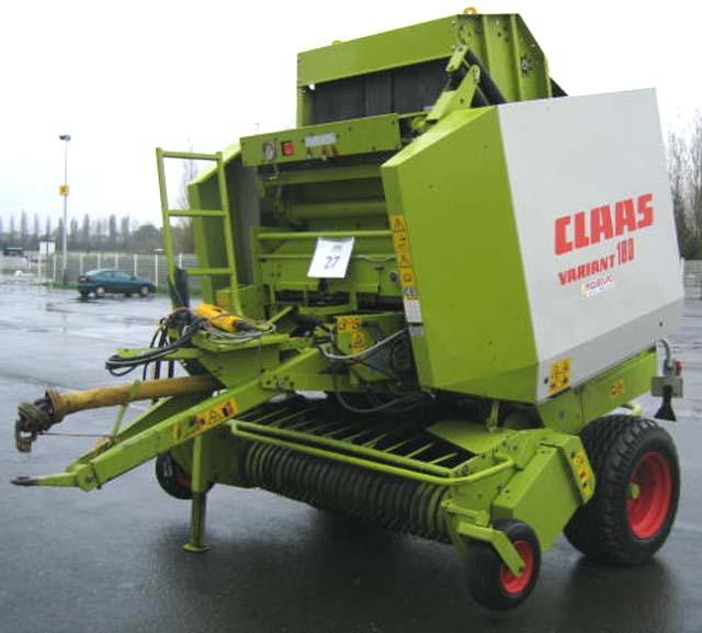 PRESSE A BALLES RONDES CLAAS VARIANT 180 FICELLE. FICELLE.