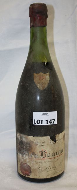 1 MAGNUM DE COTE DE BEAUNE 1961 DOMAINE H. PERRET ET CIE ETIQUETTE SALE ET ABIMEE NIVEAU 7 CM SOUS LE BOUCHON.