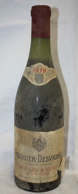 1 BOUTEILLE DE MOULIN A VENT 1959 DOMAINE PASQUIER DESVIGNES ETIQUETTE SALE.