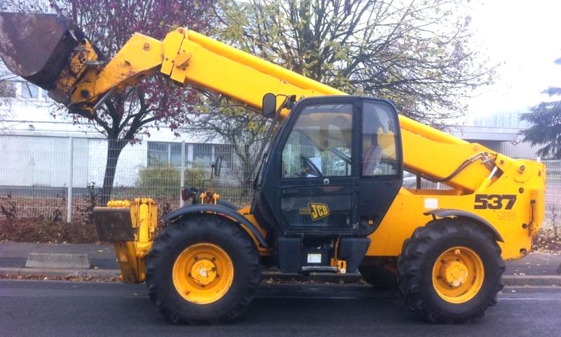 CHARIOT ELEVATEUR TELESCOPIQUE JCB 537-135 3700 KG