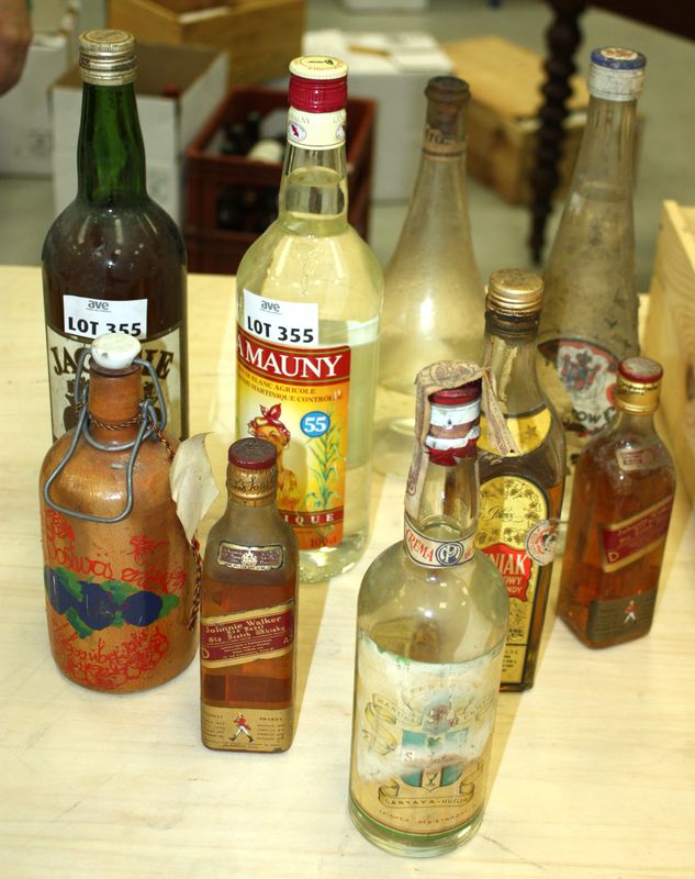 BOUTEILLES VARIEES D'ALCOOLS FORTS DONT WHISKY, RHUM, COGNAC.