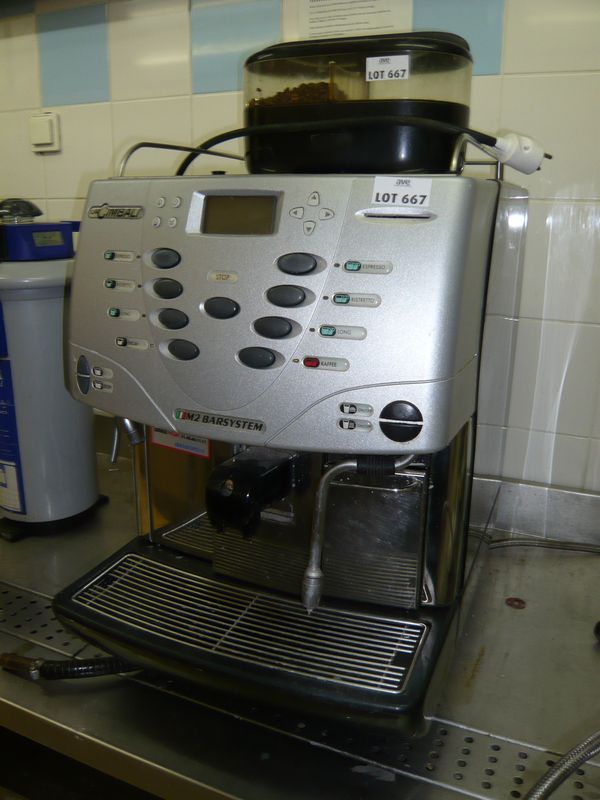 MACHINE A CAFE DE MARQUE CIMBALI BAR SYSTEM M2.  LOCAL RUCHE NIV -0.