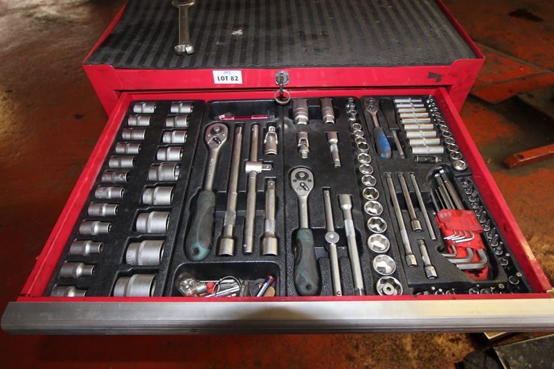 CAISSE A OUTILS   
