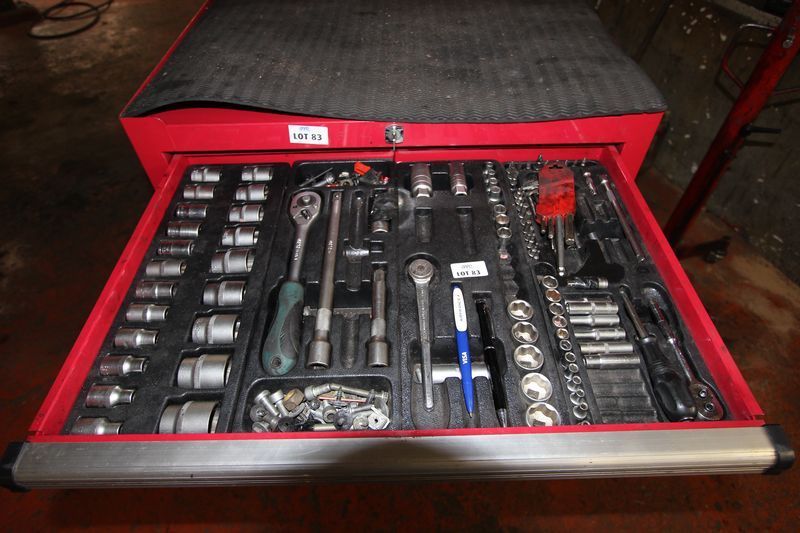 CAISSE A OUTILS   