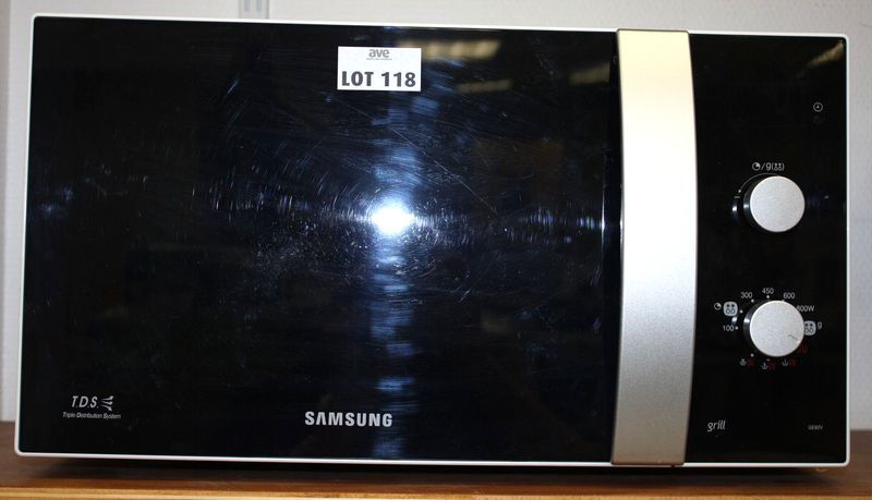 Micro-ondes - Samsung - MG28J5215AS - Silver - Aven Electronics