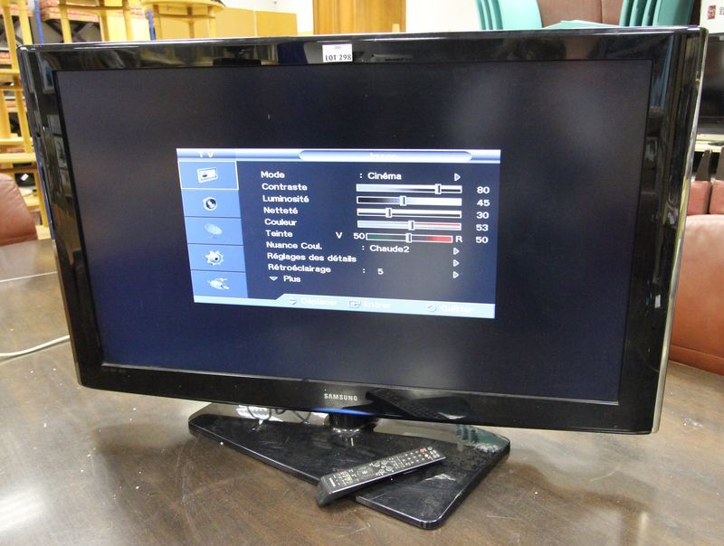 TV SAMSUNG LCD 116 CM. MODELE LE46N89BD46 POUCES TELECOMMANDE SANS CABLE D ALIMENTATION.