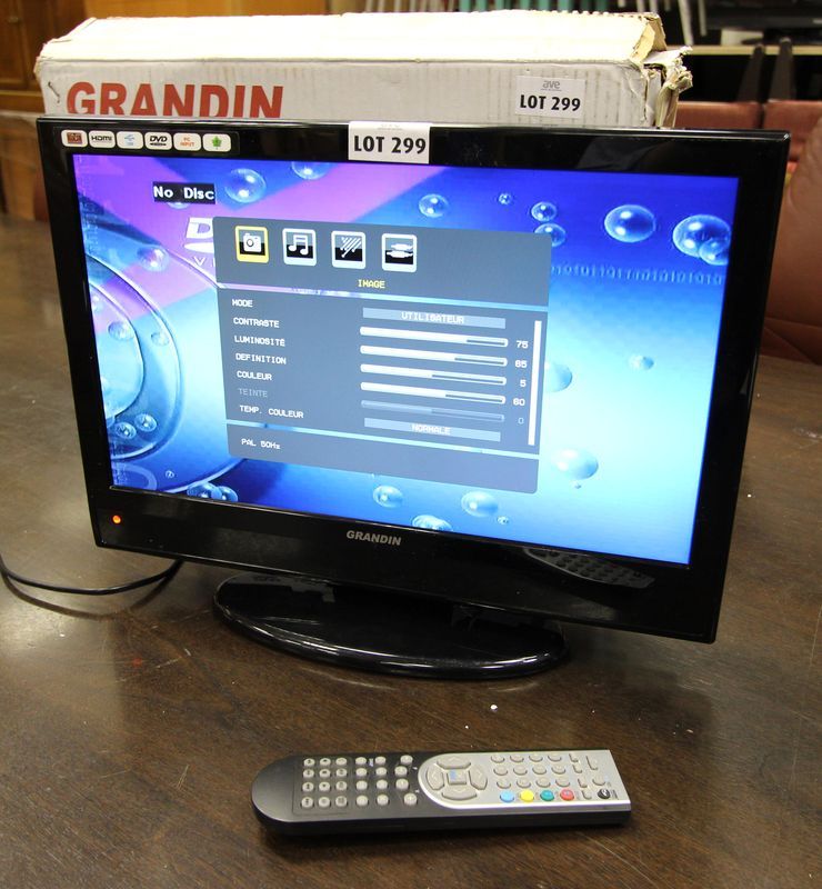 TV GRANDIN LCD 48 CM. MODEDLE CBX1909 19 POUCES TELECOMMANDE ET CARTON D ORIGINE.