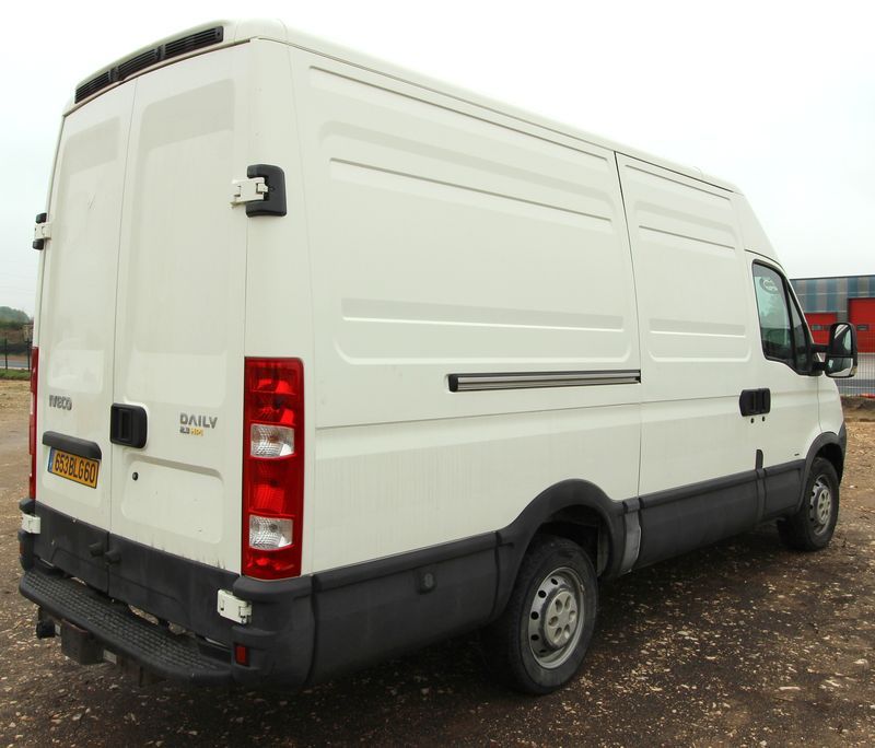 FOURGON IVECO DAILY 35S12 2.3 HPI  2007