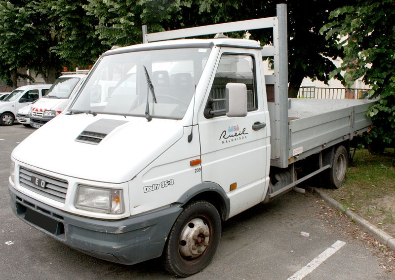 CAMION PLATEAU IVECO DAILY 35-8 BENNE 1996