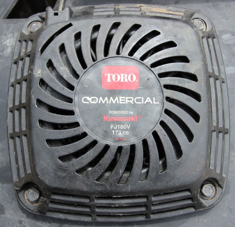 TONDEUSE AUTOTRACTEE TORO PROLINE COMMERCIAL T 21 53 CM