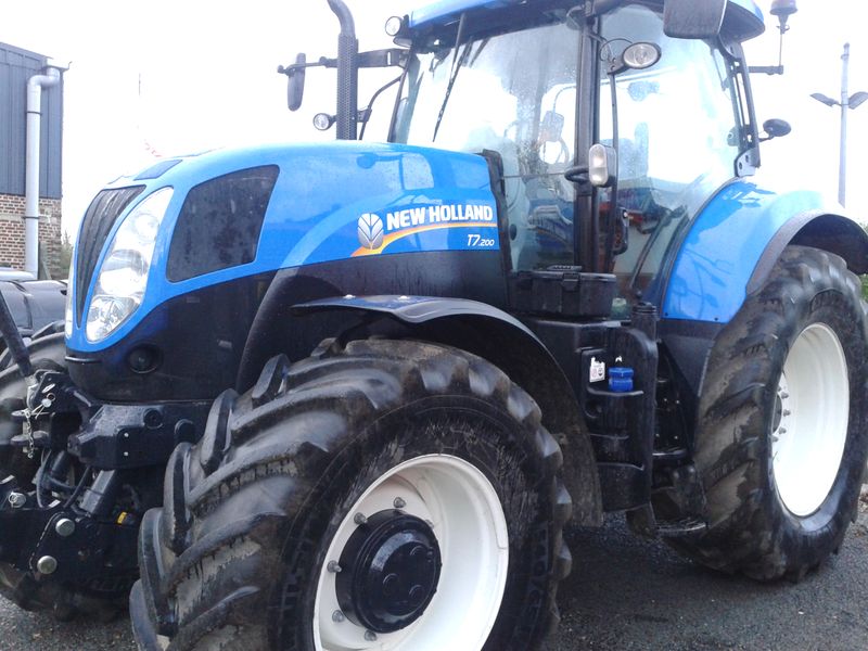 TRACTEUR AGRICOLE NEW HOLLAND T7.200 4X4 2012