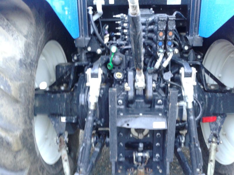 TRACTEUR AGRICOLE NEW HOLLAND T7.200 4X4 2012