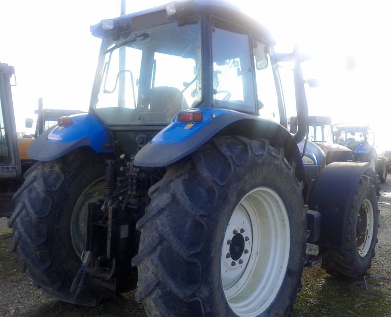 TRACTEUR AGRICOLE NEW HOLLAND TM140 RC 4X4 2005