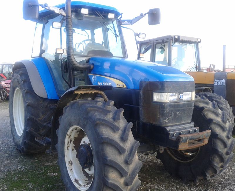TRACTEUR AGRICOLE NEW HOLLAND TM140 RC 4X4 2005