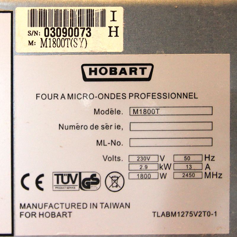 MICRO-ONDES PROFESSIONNEL DE MARQUE HOBART, MODELE M1800T, 230 V. 34 X 51  X 39 CM.