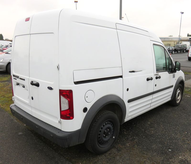 FOURGON FORD TRANSIT CONNECT TDCI 75-T220 TOLE 2011