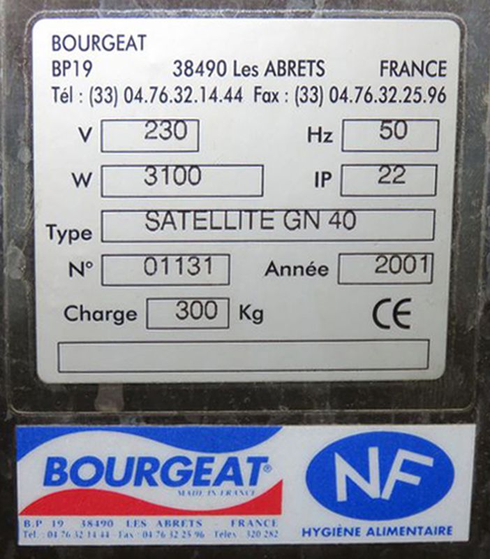 ETUVE BOURGEAT MODELE SATELLITE GN40 1 PORTE ELECTRIQUE. 20 BACS SUR ROULETTES. DIM: 189 X 63 X 84 CM.
