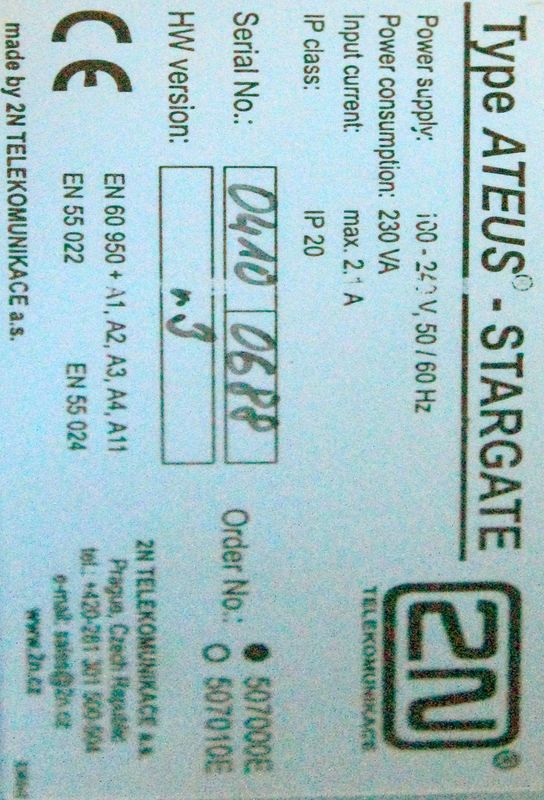 2 SYSTEMES RADIO GSM DE MARQUE STARGATE, TYPE ATEUS. ON Y JOINT 2 ANTENNES RELAI.