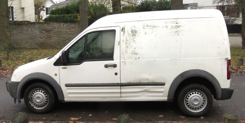 FOURGON FORD TRANSIT CONNECT T220 75  2003