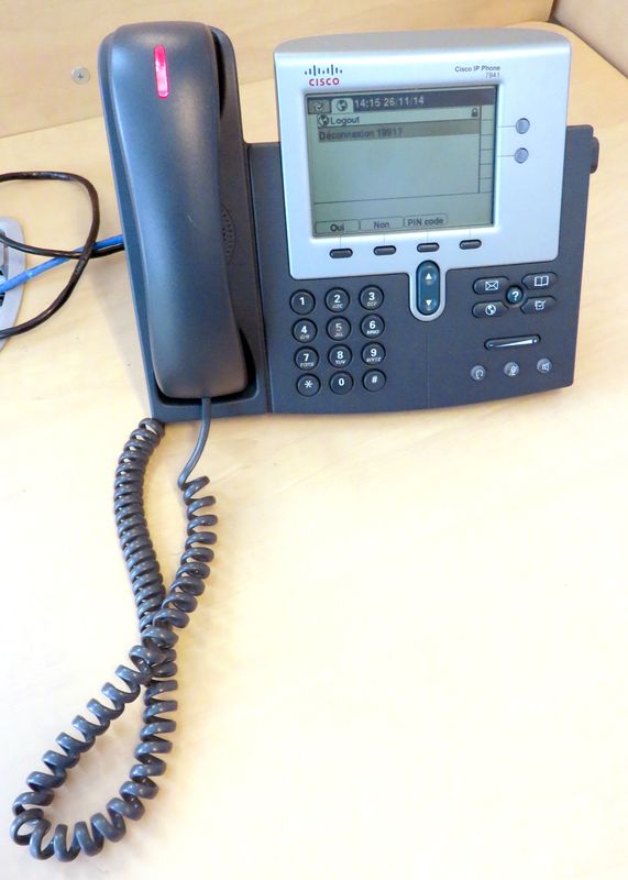 1500 POSTES TELEPHONIQUE IP DE MARQUE CISCO MODELE 7941 DONTCERTAINS AVEC CASQUE. VENDU A L'UNITE AVEC FACULTE DE REUNION. 
LOCALISATION : MEUDON RDC.