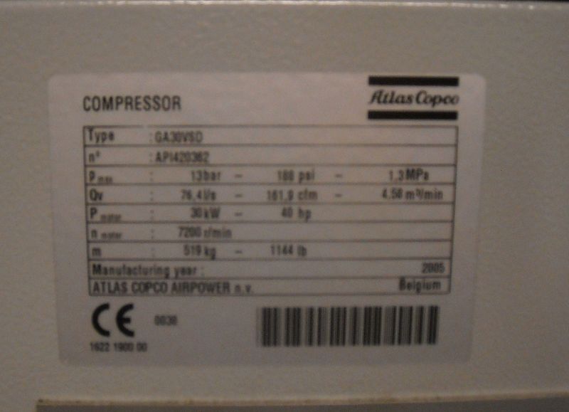 COMPRESSEUR ATLAS COPCO MODELE GA30 VSD. 13 BARRES. 30 KW. 2005. (69889 HEURES). LOCAL GROUPE ELECTROGENE.