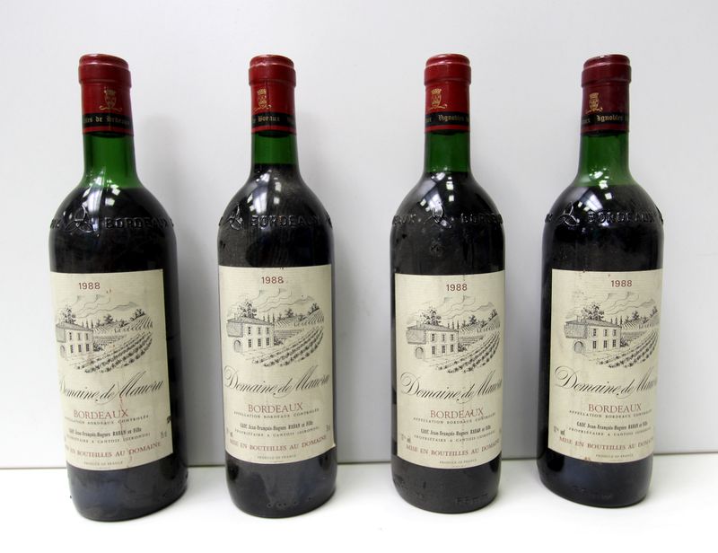 QUATRE BOUTEILLES DE DOMAINE DE MAUCRU. JEAN FRANCOIS HUGUES RABAN. ANNEE 1988.