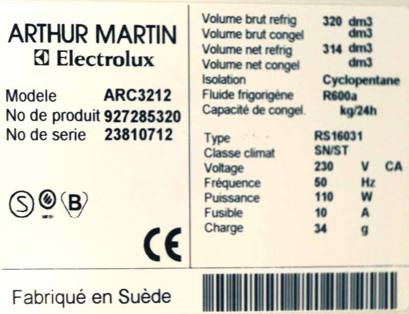 REFRIGERATEUR DE MARQUE ELECTROLUX-ARTHUR MARTIN. 159 X 59 X 59 CM.