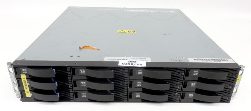 1 BAIE DE STOCKAGE DE MARQUE IBM MODELE DS3400 COMPRENANT 12 DISQUES SAS DE 146GB 15K.